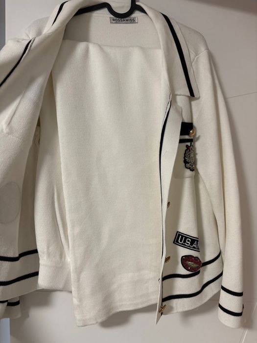 Бял спортно-елегантен комплект