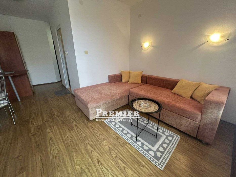 Продава се Едностаен апартамент в Свети Влас - 35 кв.м за 1343 €/кв.м - Снимка #2