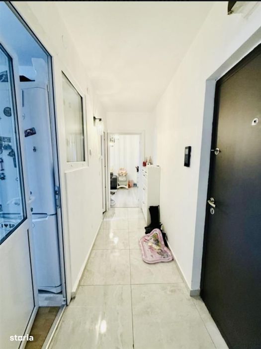 Apartament decomandat, renovat, 2 cam + balcon, bloc izolat, zona buna