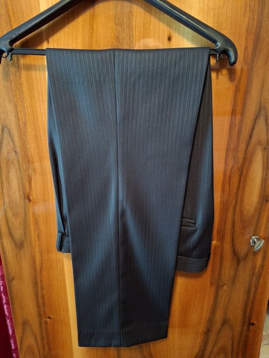 Costum bărbați mărimea 48