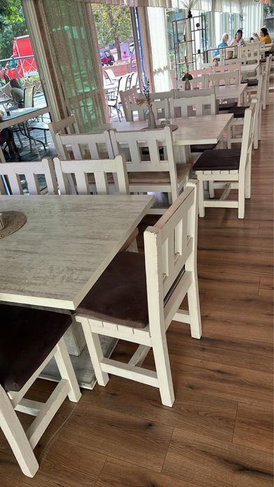 Масивни здрави столове