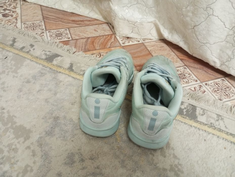 Продажа обуви Nike Sabrina3
