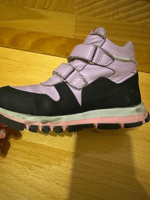 Детскоя обувь (для девочек)