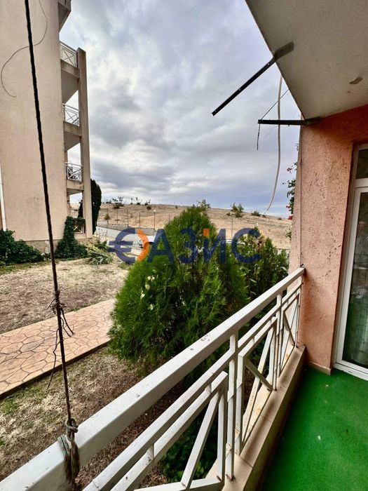 Продава се Тристаен апартамент в к.к. Слънчев бряг - 67 кв.м за 525 €/кв.м - Снимка #9