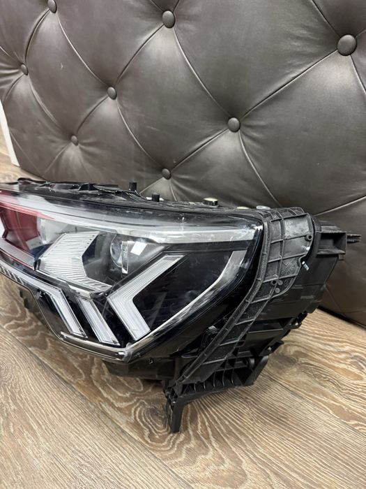 Audi Q3 SQ3 Led facelift ляв фар фарове фейс