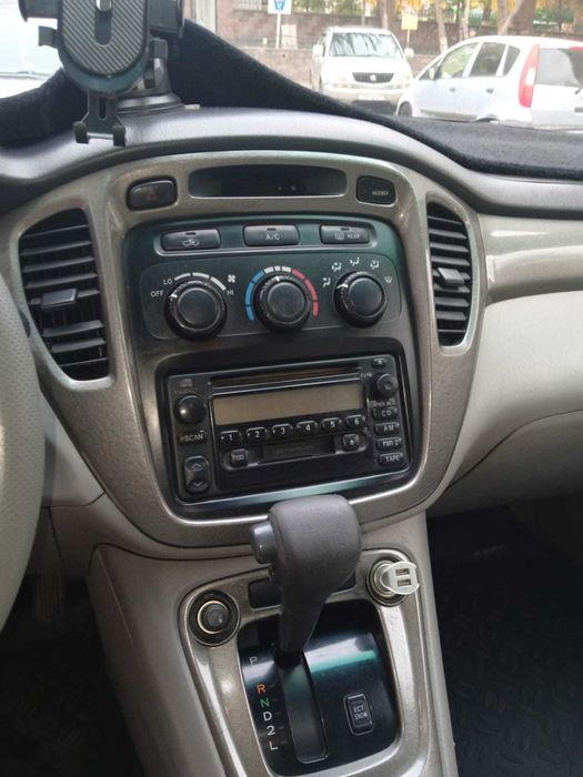 Toyota Highlander 2003 год
