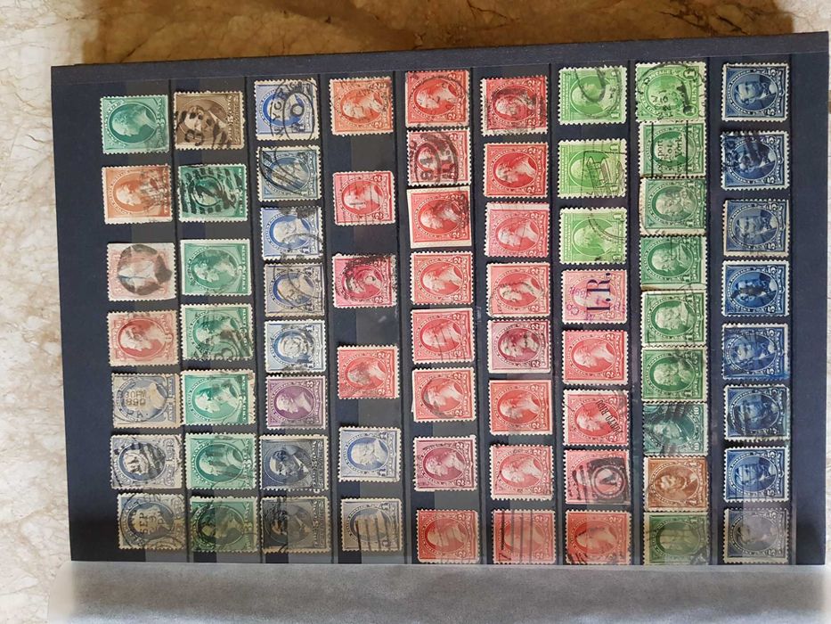 Vând o colecție din 8000 buc, 12 buc. cu eroare, TIMBRE POŞTALE VECHI