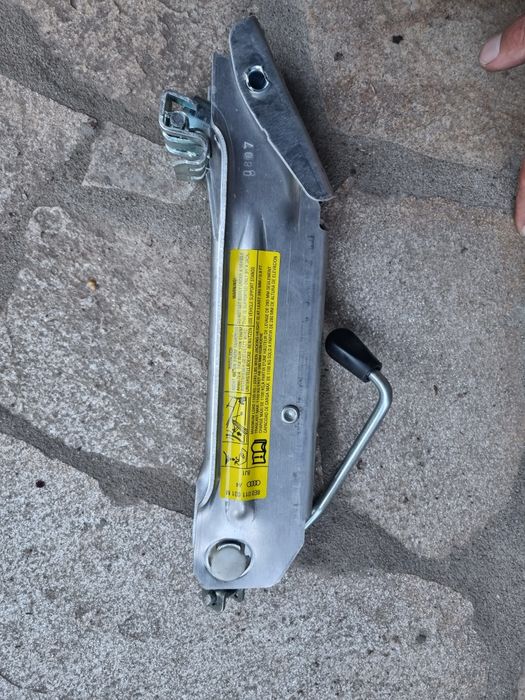 Крик за Audi A4 чисто нов!