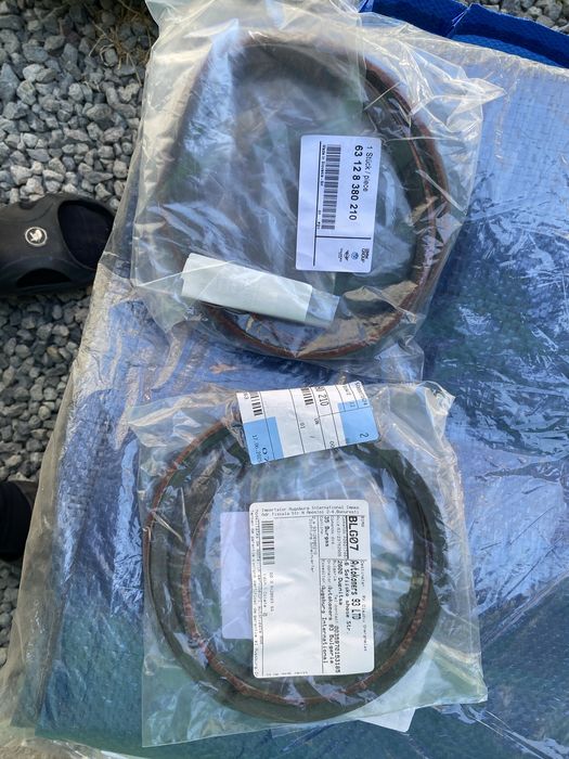 Части от бмв е46  и е61  ССС навигания заден капак уплътнения фарове