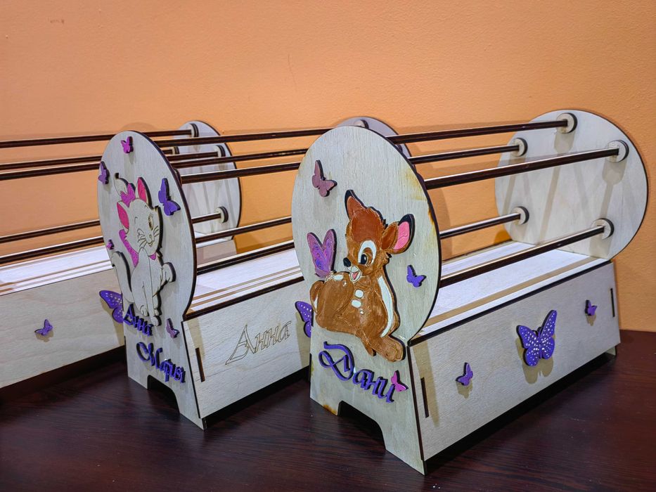 Поставка за диадеми с чекмедже