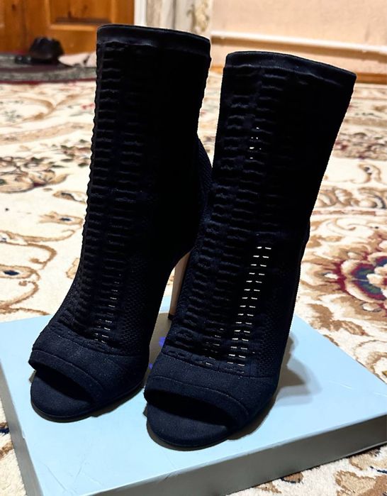 gianvito rossi новые 38 размер