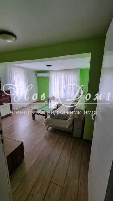 Дава се под наем Етаж от къща в Варна, Галата - 100 кв.м за 548.25 € - Снимка #2