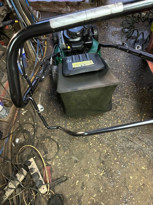 16: Самоходна моторна косачка ATCO 4.7hp Brigss