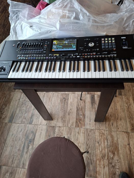 Korg pa5x. Нов...