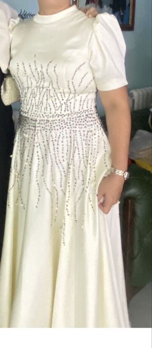 Платье и туфли в отличном состояний