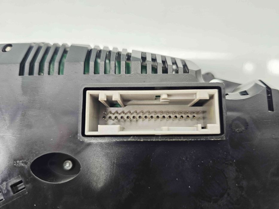 Ceas bord Audi A4 (8K2, B8.5) Facelift [Fabr 2008-2015] 8K0920982B