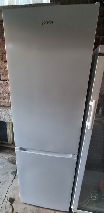 Хладилник с фризер GORENJE 269л A++ 180см