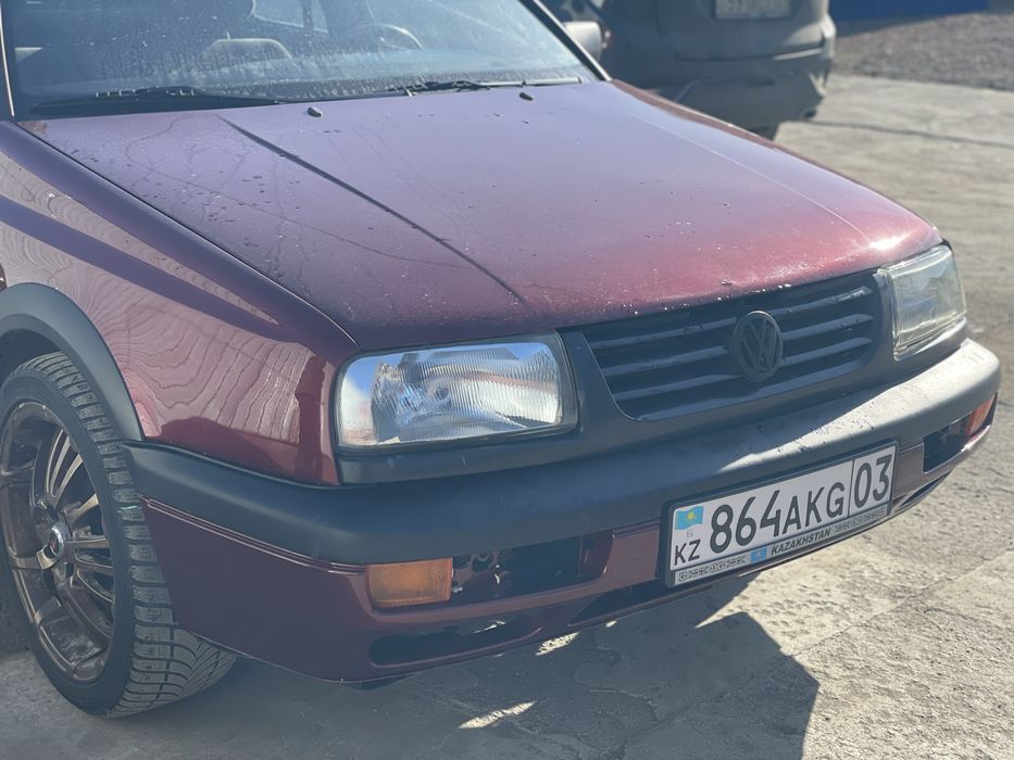 Венто 1.8 1993        .