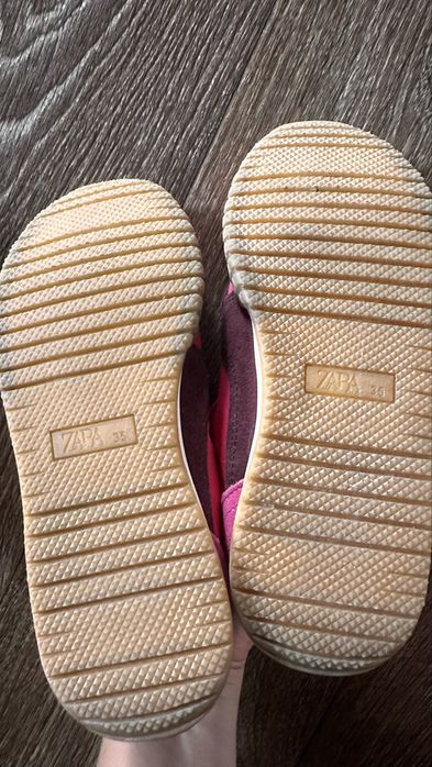 Кроссовки Zara 35 размер