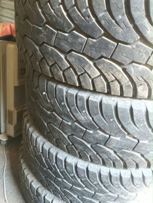Резина R15 в хорошем состоянии