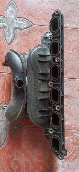 Впускной коллектор