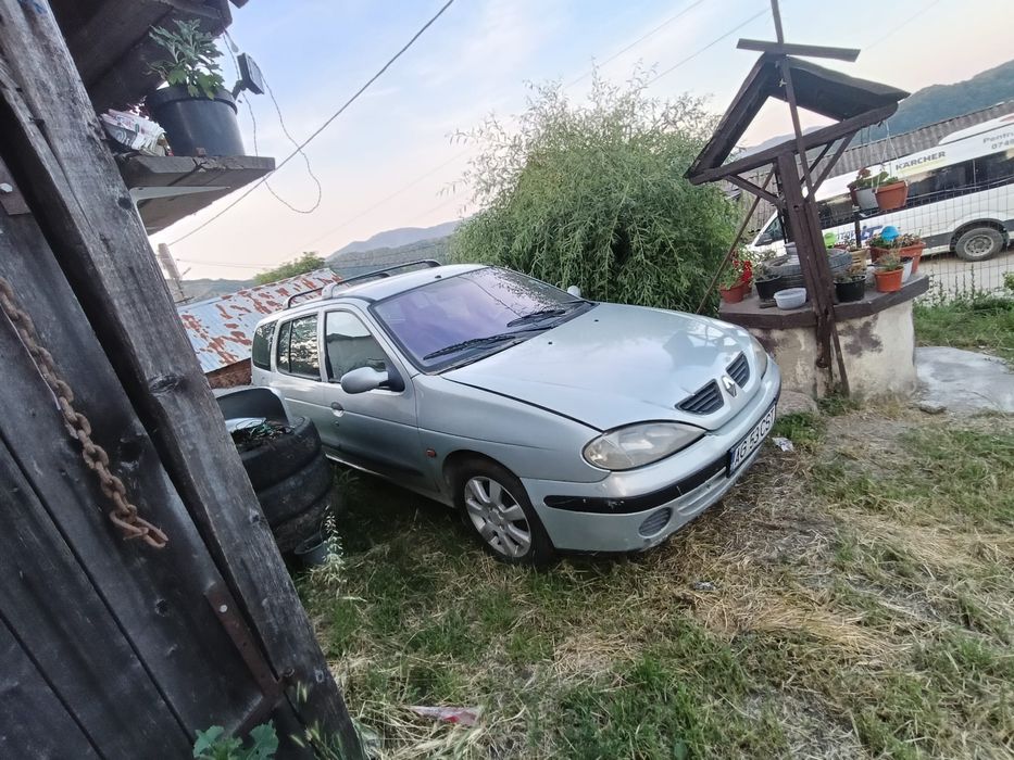 RENAULT Megane 2000 — imagine 2