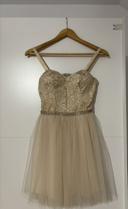 Rochie de banchet clasa a 8-a