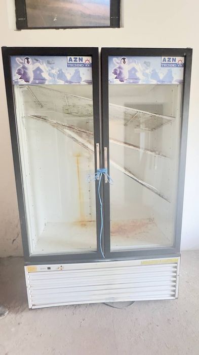 Холодильник витрина