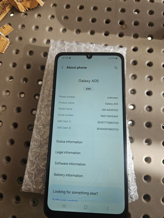 Samsung 05. Stare aproape nou.nereparat  neschimbat nimic la el .doar in braila.