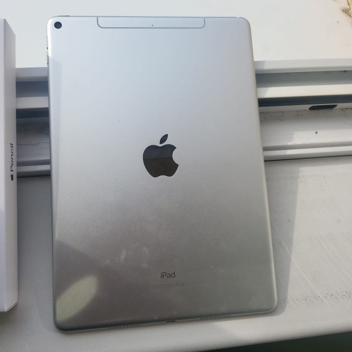 Ipad air gen 3 ,cu celular si apple pencil 1
