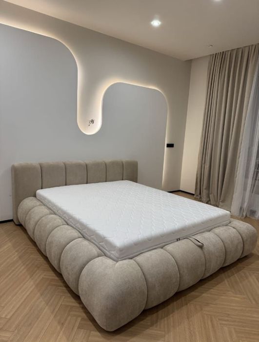 Кровать для спальни