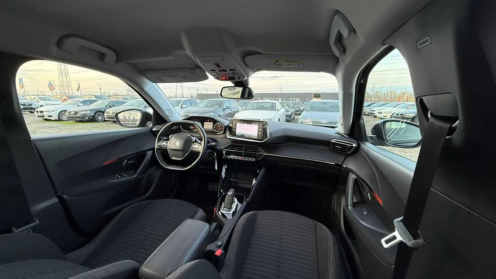 Peugeot 2008 1.2i/130cp/Automat/Euro 6/RateAvans 0