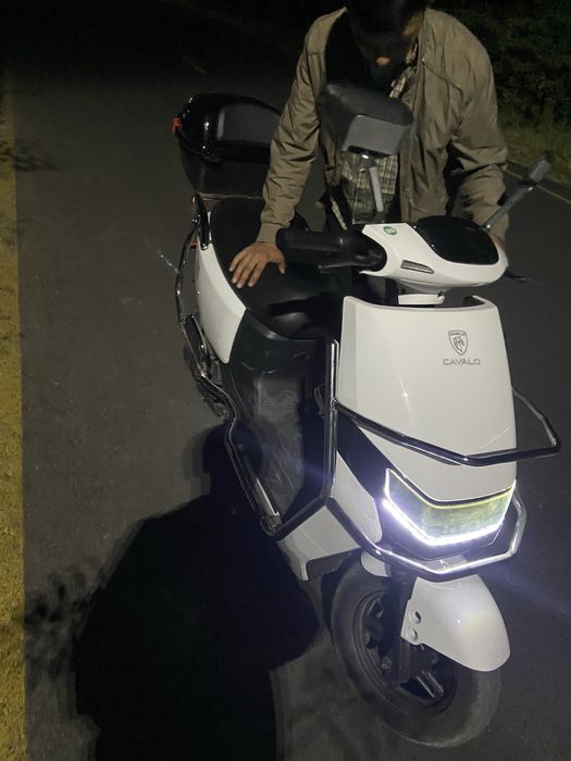 skuter elektron 60-65 km/h safari