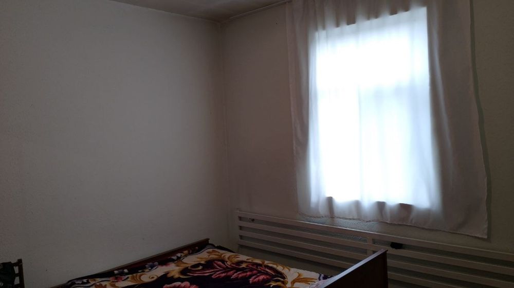 Nazarbeda uy sotiladi