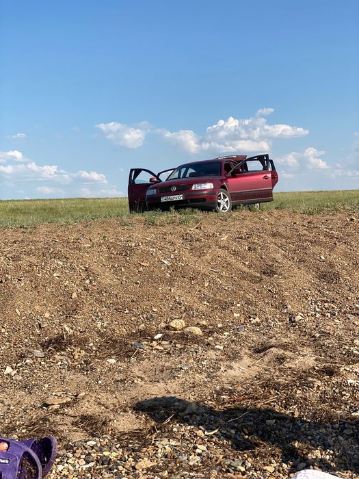 Продам пассат б5 1.6 мех