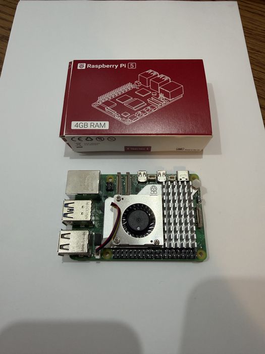 Raspberry PI 5 (4GB) + Cooler