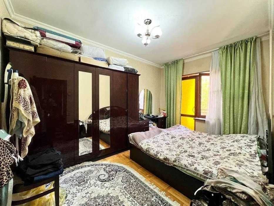 Квартира 3 комнатная 4 этаж Спец План Акай Сити Метро Хамида Алимджана