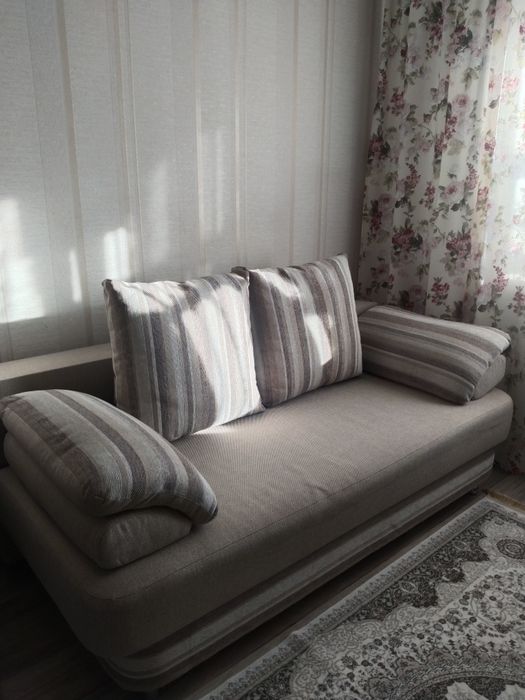 Диван б/у 50000 тг
