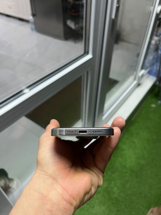 Продам IPhone 15 Pro 128GB