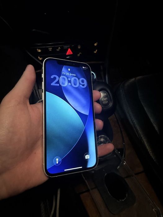 Продам айфон 12 64гб