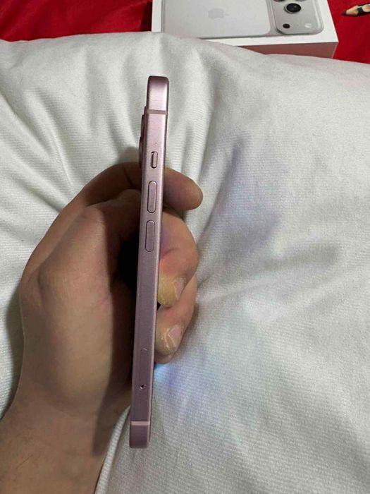 Iphon 15 roz 128g impecabil Onesti • OLX.ro