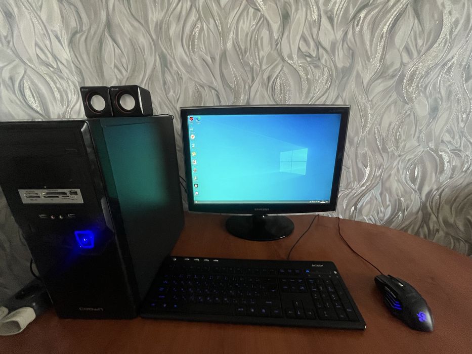 Настольный компьютер