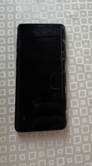 Продам samsung S9