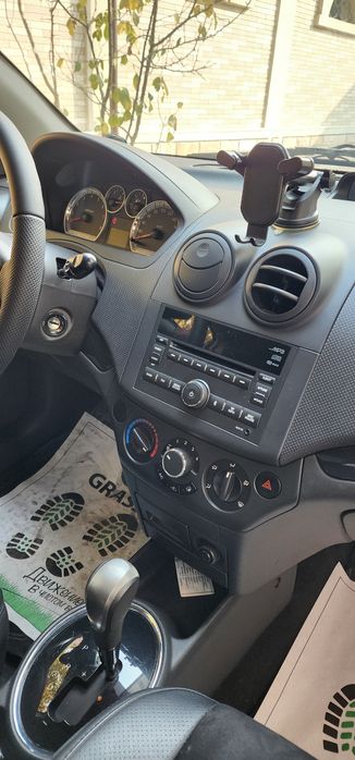 Нехиа 3 сотилади