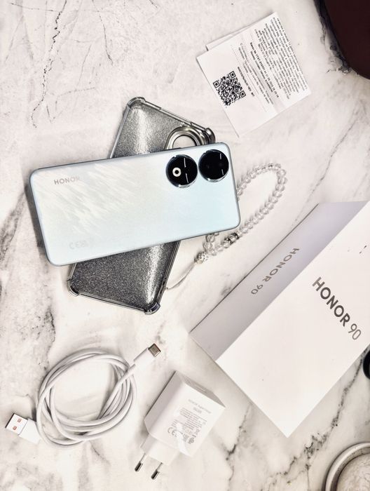Honor 90  в идеальном состояний