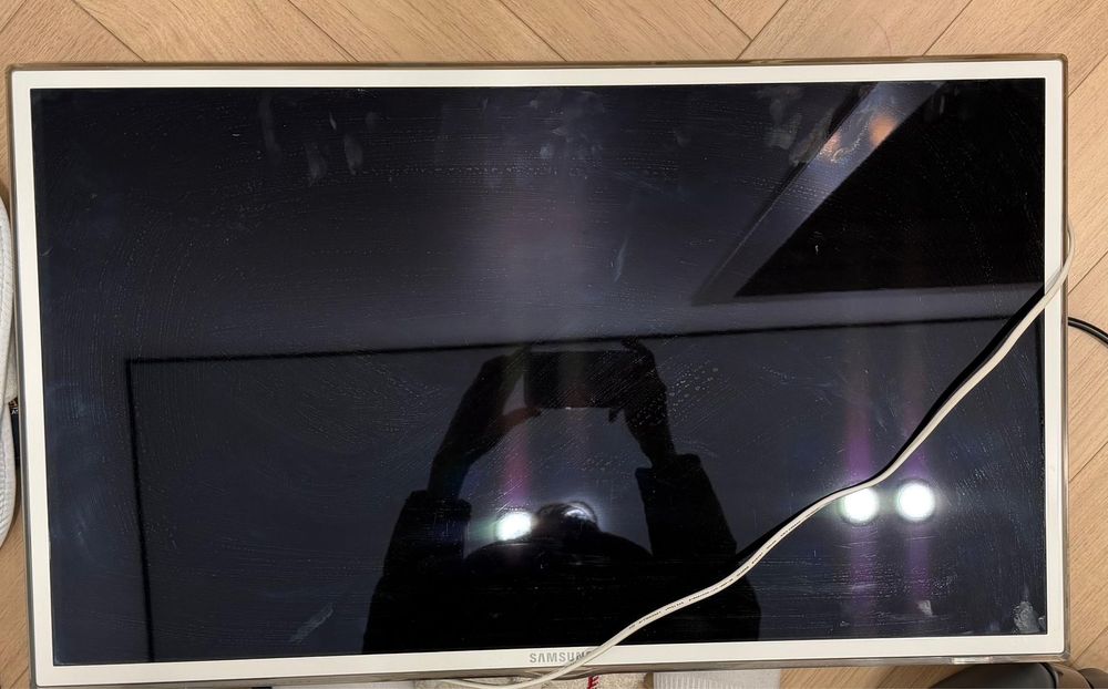 Телевизор samsung