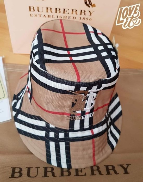 Palarii  unisex, logo brodat, mărime universala,,saculet, etichetă