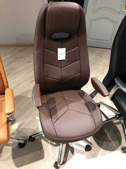 Кресло для офиса и дома  -LOT