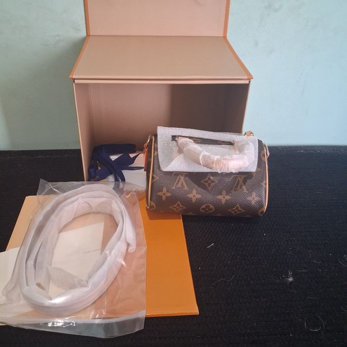 Genți damă Louis Vuitton originale