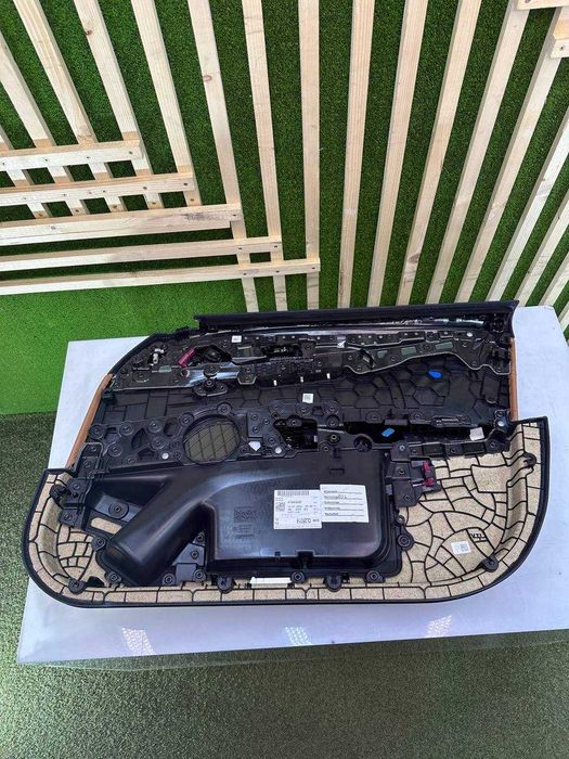 Interior usa stanga fata BMW g30 harman